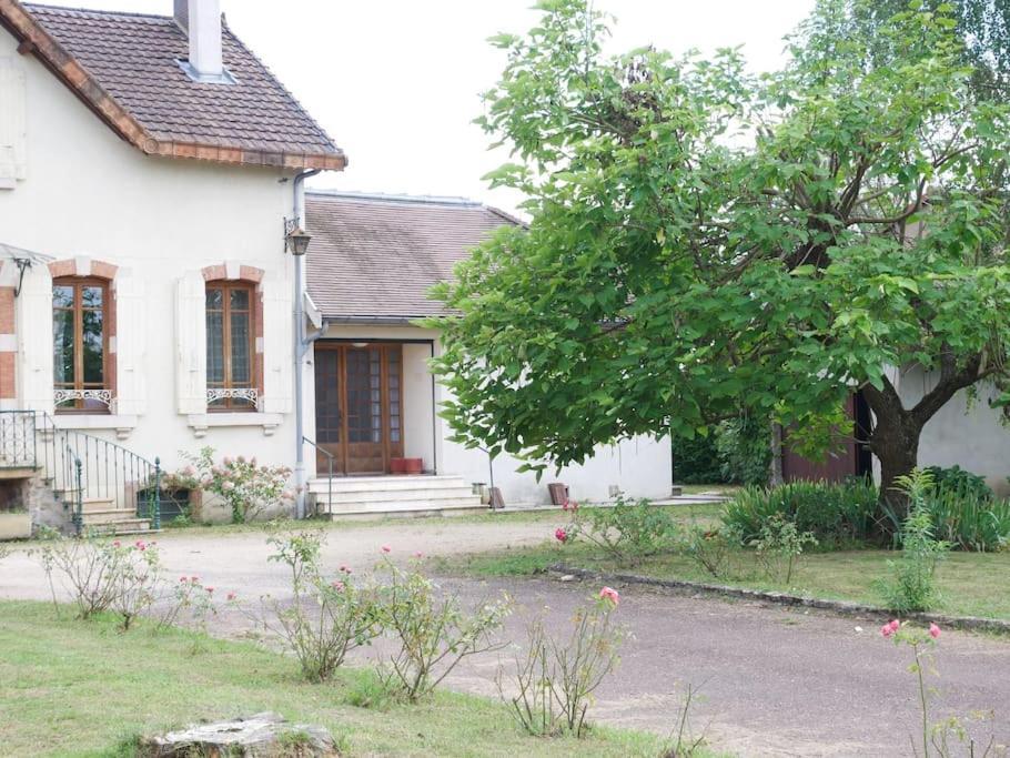 Maison Au Calme Avec Jardin A 5 Min De Tournus Cuisery Экстерьер фото